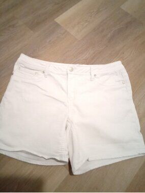 Women's WhiteShorts